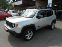 Grau Gebraucht 2015 Jeep Renegade Trailhawk SUV | 9.999 € (Fairer Preis)