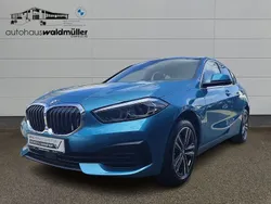 Blau Gebraucht 2024 BMW 118 Advantage Kleinwagen | 32.907 € (Teuer)