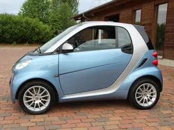 Blau Gebraucht 2010 Smart ForTwo Coupé Passion Kleinwagen | 5.250 € (Fairer Preis)