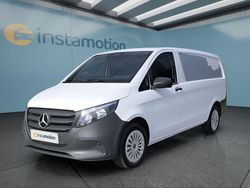 Weiß Gebraucht 2024 Mercedes Vito Van / Kleinbus | 32.399 € (Fairer Preis)