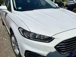 Weiß Gebraucht 2019 Ford Mondeo Titanium Kombi | 15.500 € (Fairer Preis)