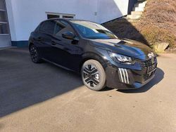 Schwarz perla nera Neu 2024 Peugeot 208 Allure Kleinwagen | 21.900 € (Fairer Preis)