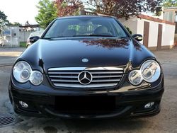 Schwarz metallic Gebraucht 2005 Mercedes CL230 Coupé | 12.000 €