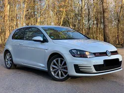 Weiß Gebraucht 2016 VW Golf VII GTI Limousine | 16.390 € (Fairer Preis)