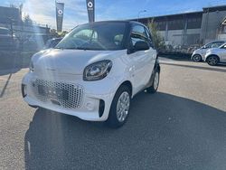 Weiß Gebraucht 2022 Smart ForTwo Electric Drive Coupé | 9.999 € (Fairer Preis)