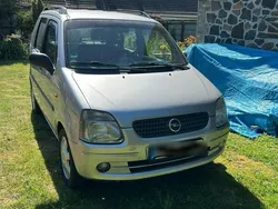 Silber Gebraucht 2001 Opel Agila Kleinwagen | 1.700 € (Teuer)