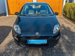 Schwarz Gebraucht 2013 Fiat Punto Lounge Kleinwagen | 5.400 € (Fairer Preis)