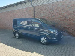 Schwarz Gebraucht 2018 Ford Transit Custom Van / Kleinbus | 16.900 € (Fairer Preis)