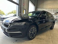 Schwarz Gebraucht 2024 Skoda Octavia Selection Kombi | 29.900 € (Superpreis)