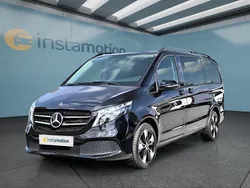 Schwarz Gebraucht 2024 Mercedes V250 Van / Kleinbus | 65.949 € (Fairer Preis)