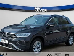 Schwarz Gebraucht 2024 VW T-Roc Life SUV | 26.450 € (Superpreis)