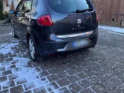 Schwarz Gebraucht 2005 Seat Altea Reference Van / Kleinbus | 1.100 € (Superpreis)
