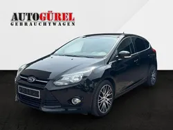 Schwarz Gebraucht 2012 Ford Focus Champions Edition Limousine | 5.990 € (Guter Preis)