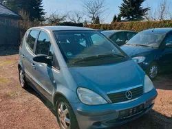 Blau Gebraucht 2002 Mercedes A140 Style Limousine | 2.499 €