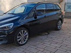 Schwarz Gebraucht 2018 BMW 218 Gran Tourer Van / Kleinbus | 10.750 € (Fairer Preis)
