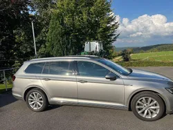 Silber Gebraucht 2016 VW Passat Highline Kombi | 17.000 € (Fairer Preis)