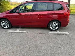 Rot Gebraucht 2016 BMW 218 Gran Tourer Van / Kleinbus | 14.900 € (Fairer Preis)