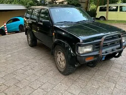 Schwarz Gebraucht 1995 Nissan Terrano SUV | 3.200 €