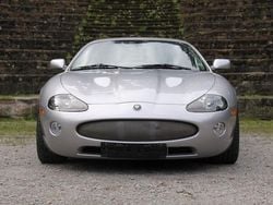 Silber Gebraucht 2003 Jaguar XKR Coupé | 39.999 €