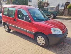 Rot Gebraucht 2009 Citroën Berlingo Van / Kleinbus | 6.900 € (Teuer)