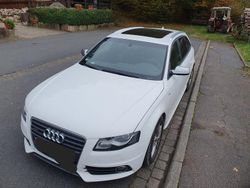 Weiß Gebraucht 2010 Audi A4 S-Line Kombi | 9.800 € (Fairer Preis)