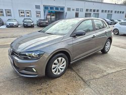 Grau Gebraucht 2018 VW Polo Limousine | 11.990 € (Fairer Preis)