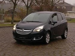Grün Gebraucht 2016 Opel Meriva Innovation Van / Kleinbus | 8.999 € (Fairer Preis)
