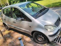 Grau Gebraucht 2004 Mercedes A170 Classic Van / Kleinbus | 700 € (Superpreis)