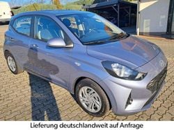 Blau Neu 2025 Hyundai i10 Kleinwagen | 15.799 € (Superpreis)