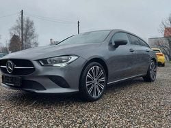 Grau Gebraucht 2021 Mercedes CLA180 Shooting Brake Progressive Kombi | 15.999 € (Fairer Preis)