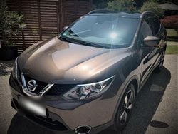 Braun Gebraucht 2017 Nissan Qashqai N-Vision SUV | 13.900 € (Fairer Preis)