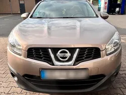 Braun Gebraucht 2011 Nissan Qashqai SUV | 5.300 € (Guter Preis)