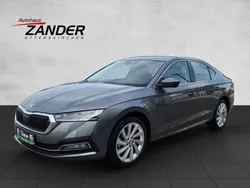 Graphitegrau Neu 2025 Skoda Octavia Style Limousine | 28.900 € (Guter Preis)