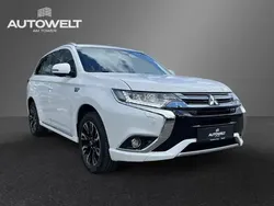 Mondstein grau Neu 2025 Mitsubishi Outlander Edition SUV | 50.345 €
