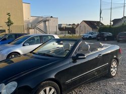 Schwarz Gebraucht 2005 Mercedes CLK200 Elegance Cabrio | 8.500 € (Etwas zu teuer)