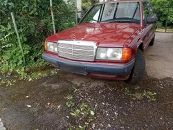 Rot Gebraucht 1991 Mercedes 190 Limousine | 3.000 €