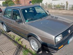 Gold Gebraucht 1990 VW Jetta Limousine | 2.799 €