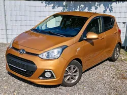 Orange Gebraucht 2015 Hyundai i10 Kleinwagen | 5.990 € (Fairer Preis)