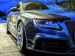 Grau Gebraucht 2010 Audi RS5 Sport Coupé | 36.999 € (Teuer)