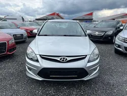 Silber Gebraucht 2012 Hyundai i30 Limousine | 4.999 € (Guter Preis)