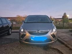 Silber Gebraucht 2012 Opel Zafira Tourer Eco Van / Kleinbus | 7.300 € (Guter Preis)