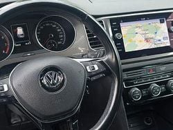 Weiß Gebraucht 2018 VW Golf Sportsvan Join Van / Kleinbus | 11.700 € (Guter Preis)