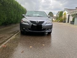 Grau Gebraucht 2005 Mazda 3 Comfort Limousine | 950 € (Superpreis)
