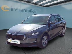 Grau Gebraucht 2024 Skoda Octavia Kombi | 29.749 € (Fairer Preis)