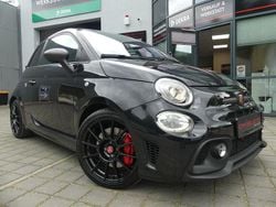 Schwarz (metallic) Gebraucht 2023 Abarth 695 Kleinwagen | 25.799 € (Guter Preis)