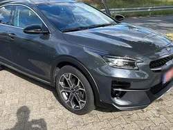 Grau Gebraucht 2021 Kia XCeed Platinum SUV | 20.990 € (Etwas zu teuer)