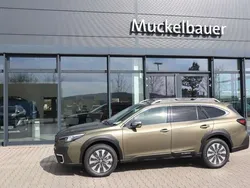 Autumn green metallic Neu 2025 Subaru Outback Platinum SUV | 49.995 € (Teuer)