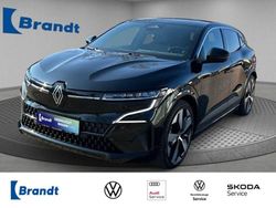 Schwarz (metallic) Gebraucht 2022 Renault Mégane Techno Limousine | 23.990 € (Superpreis)