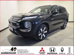 Weiss Neu 2025 Mitsubishi Outlander P-HEV Top SUV | 54.450 €
