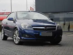 Blau Gebraucht 2008 Opel Astra Cabriolet Edition Cabrio | 3.000 € (Fairer Preis)